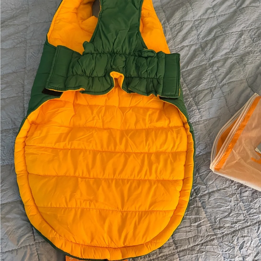 Lelepet reversible puffer coat NWT Size XL